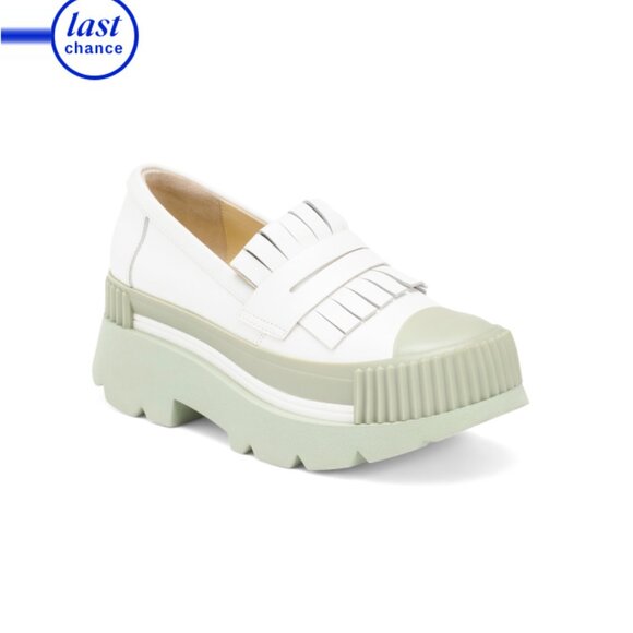 4CCCCEES Jewelry - 4CCCCEES White Leather Esker Fringe Loafers